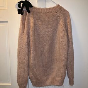 Pale pink sweater with bow